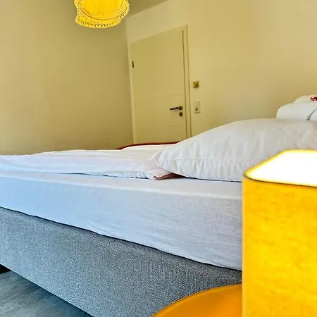 Apartment Amao-curry I 100qm I Exklusives Loft Ueber 3 Etagen I King-size Betten U Netflix Lahr (Baden-Wurttemberg)