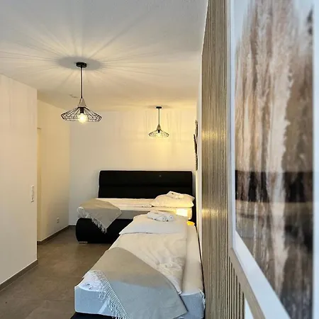 Amao-curry I 100qm I Exklusives Loft Ueber 3 Etagen I King-size Betten U Netflix Lahr (Baden-Wurttemberg)