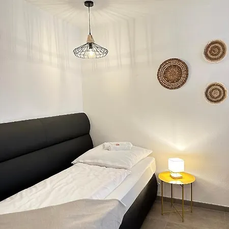 Amao-curry I 100qm I Exklusives Loft Ueber 3 Etagen I King-size Betten U Netflix Lahr (Baden-Wurttemberg)