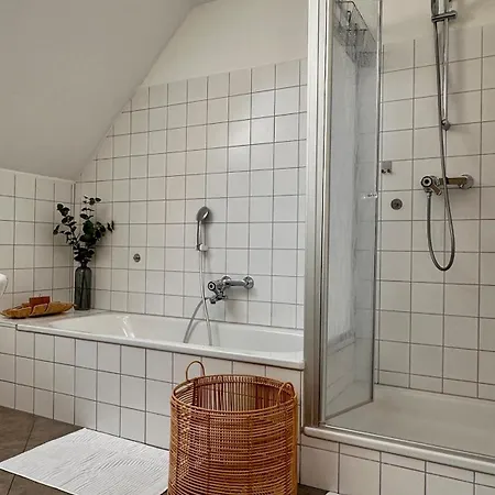 Amao-curry - Center - 100 M2 - 7 Personen - Balkon - 2 Schlafzimmer - Kingsize Betten * Lahr/Schwarzwald